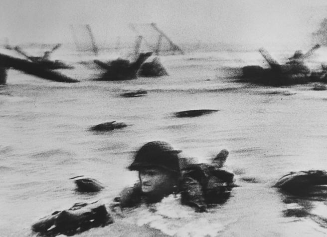 Robert Capa - DDay